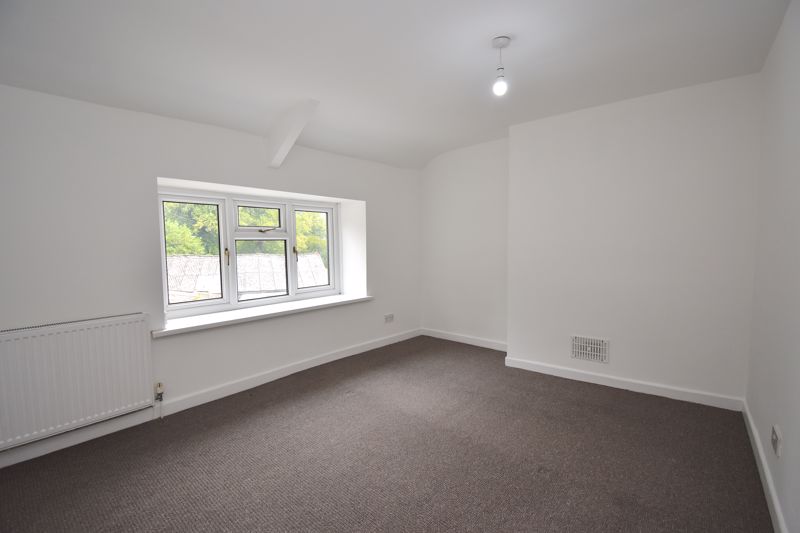 Bedroom- click for photo gallery